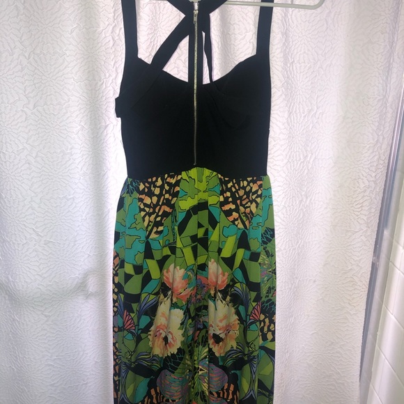 B2B Dress - Picture 2 of 4